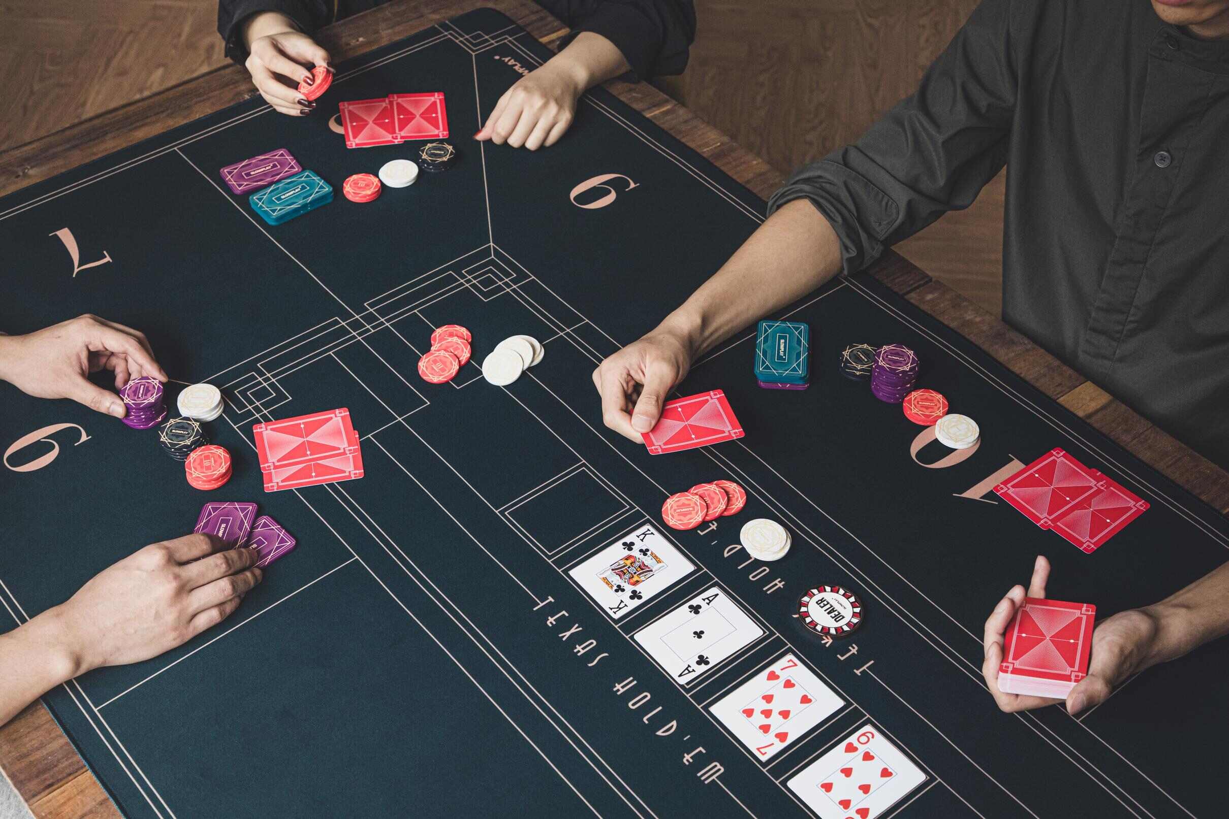 Khám Phá Nguồn Gốc Trò Chơi Poker